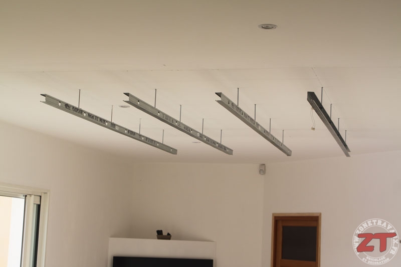 Brico : création d'un faux plafond avec ruban led et spots