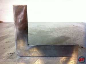 Conception étagère de chevet skateboard