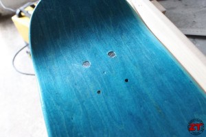 Conception étagère de chevet skateboard