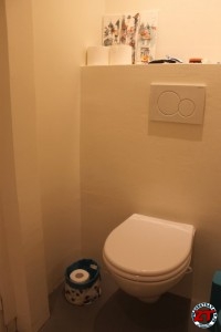 Fixer porte serviette et papier toilette mural